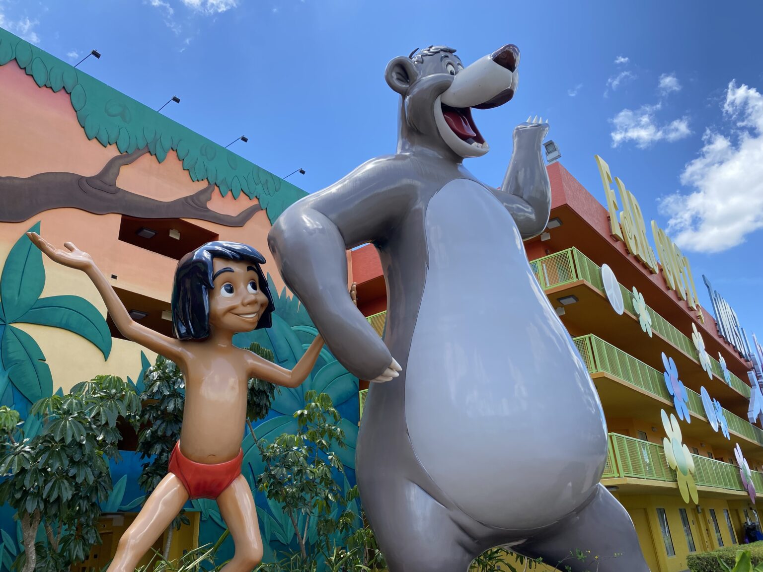Pop Century Mowgly and Baloo Statue